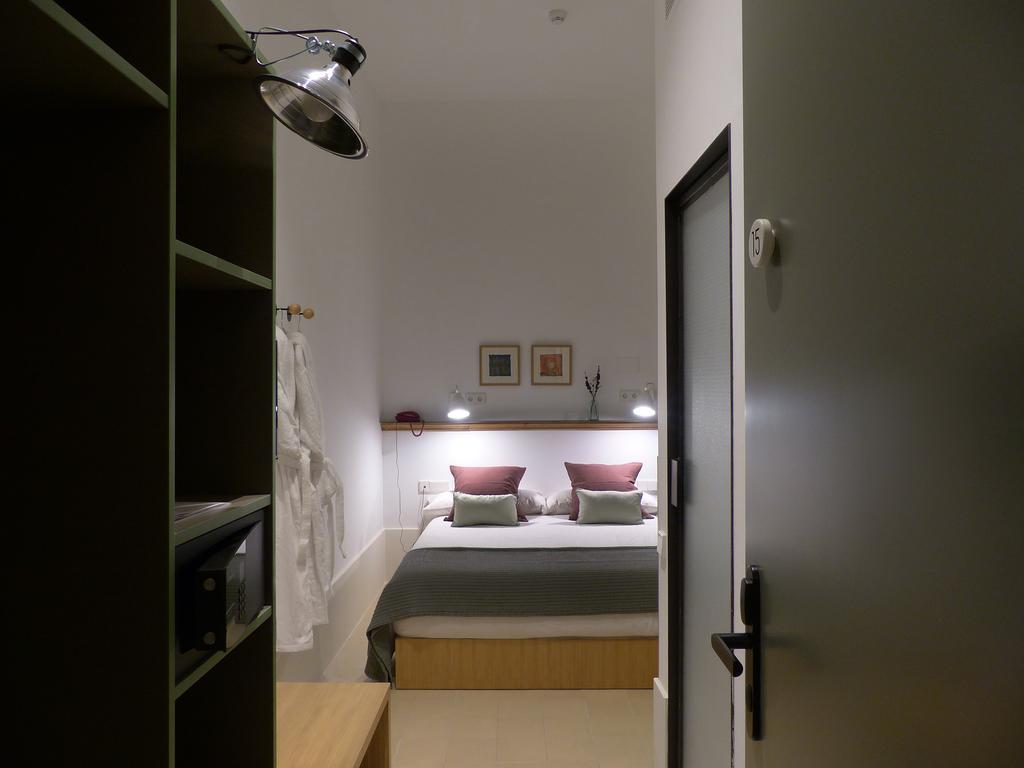 Casa Mathilda Bed & Breakfast Barcelona Exterior foto