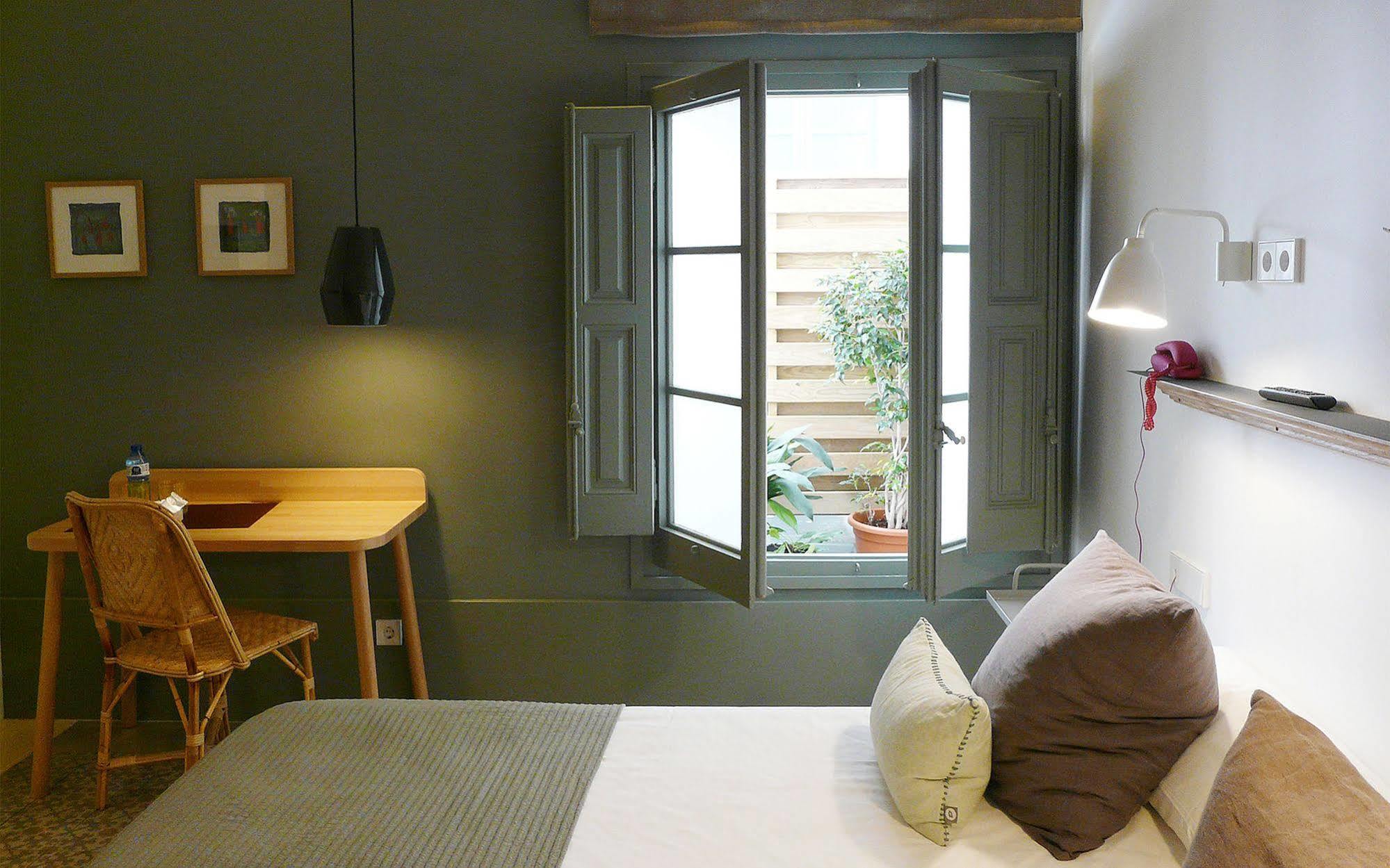 Casa Mathilda Bed & Breakfast Barcelona Exterior foto