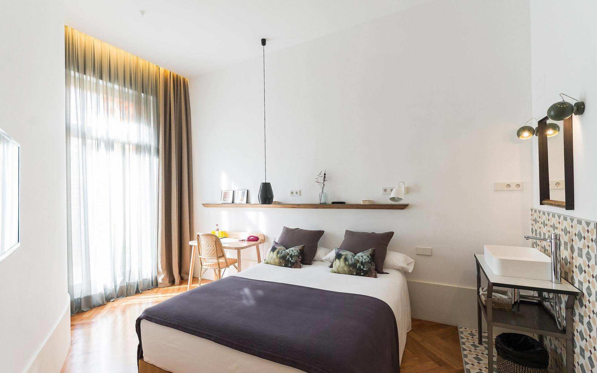 Casa Mathilda Bed & Breakfast Barcelona Exterior foto